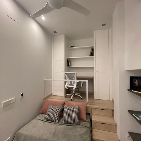 Casa De Huespedes Almirante Madrid Apartment Екстериор снимка