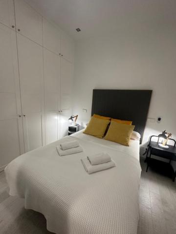 Casa De Huespedes Almirante Madrid Apartment Екстериор снимка