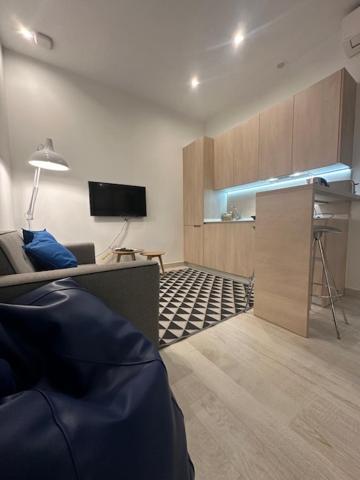 Casa De Huespedes Almirante Madrid Apartment Екстериор снимка