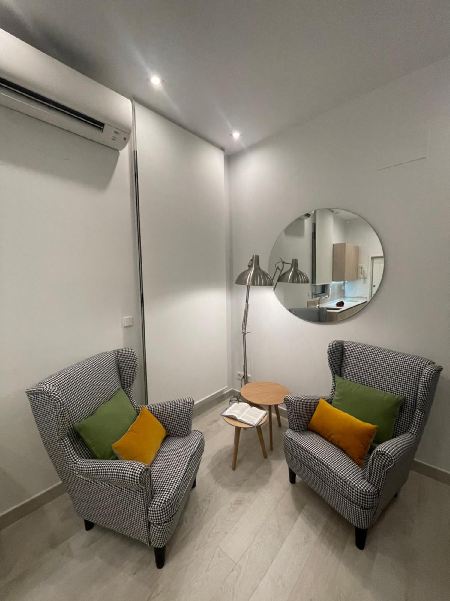 Casa De Huespedes Almirante Madrid Apartment Екстериор снимка