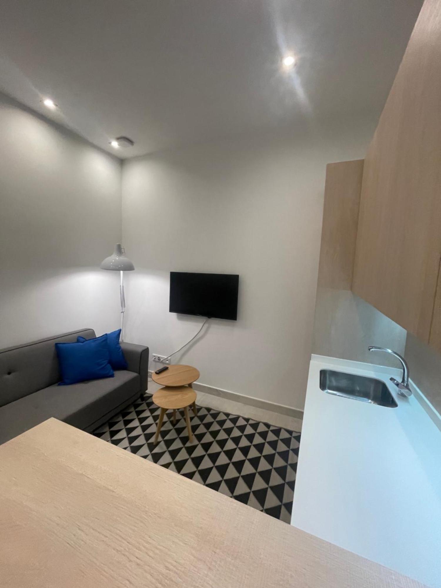 Casa De Huespedes Almirante Madrid Apartment Екстериор снимка
