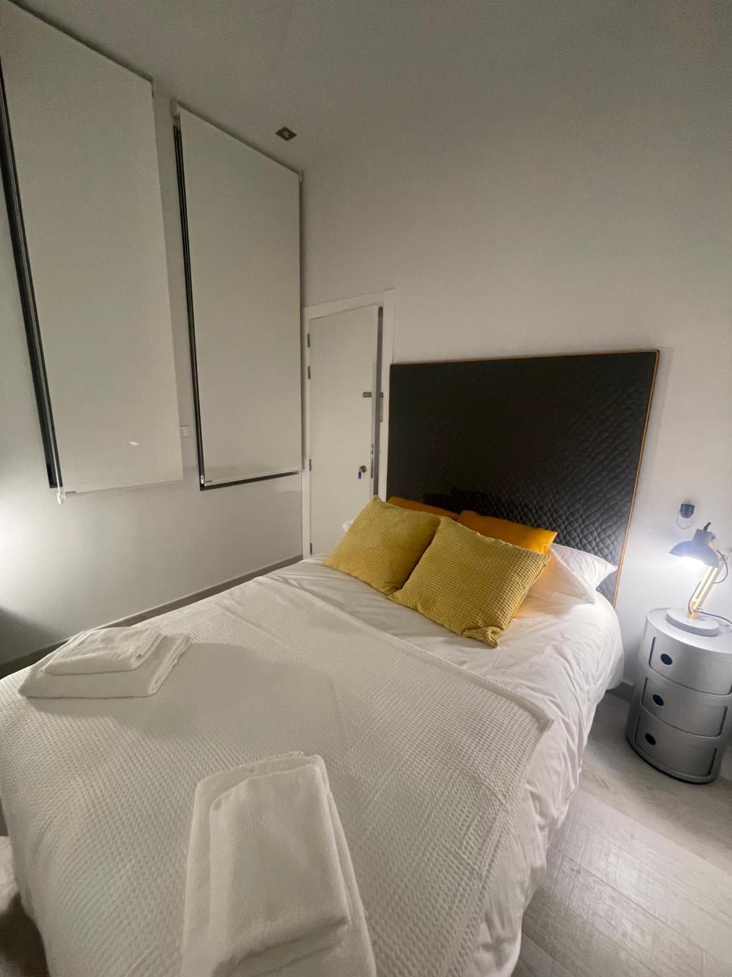Casa De Huespedes Almirante Madrid Apartment Екстериор снимка